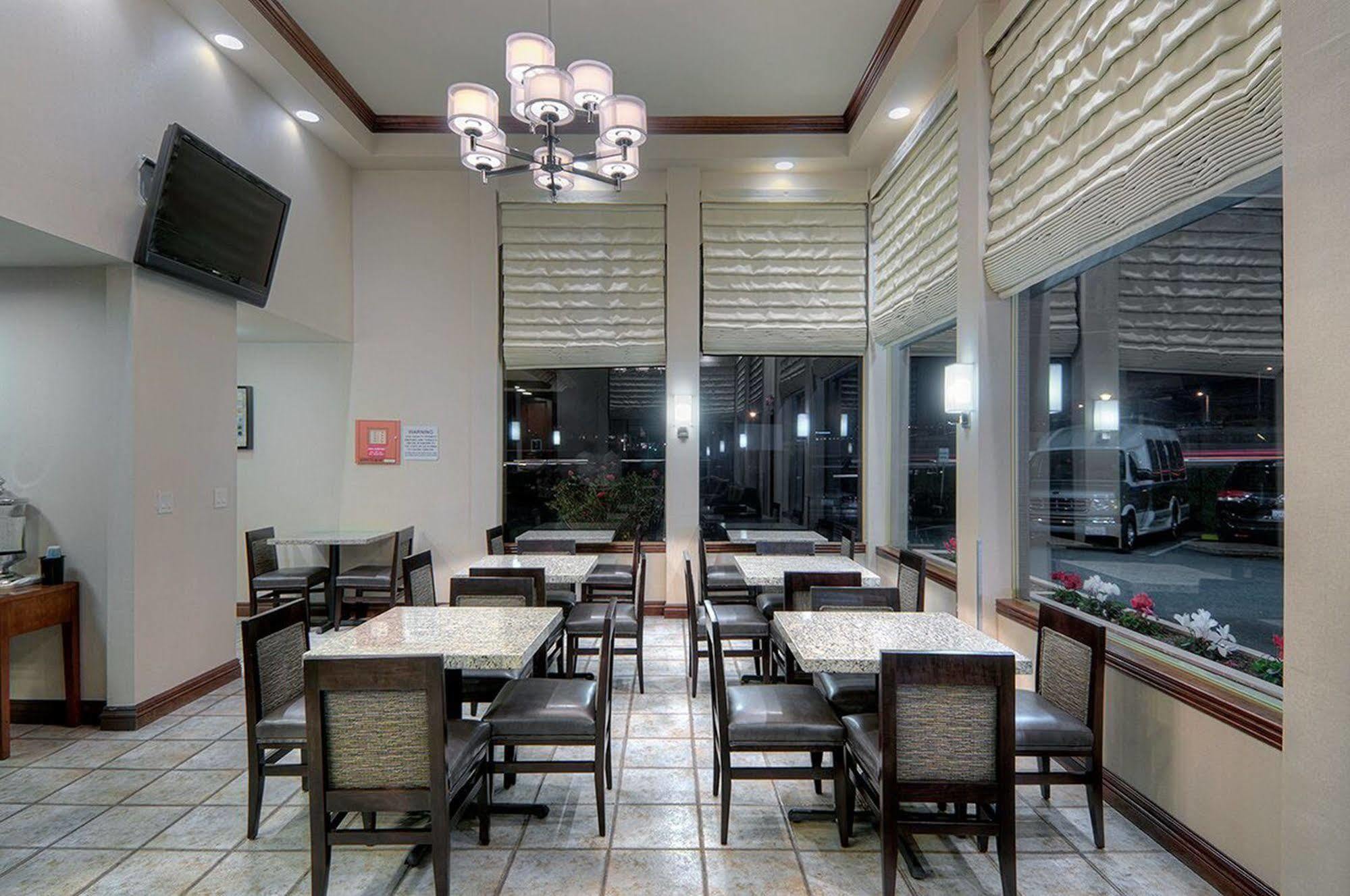 Los Prados Hotel San Mateo Extérieur photo
