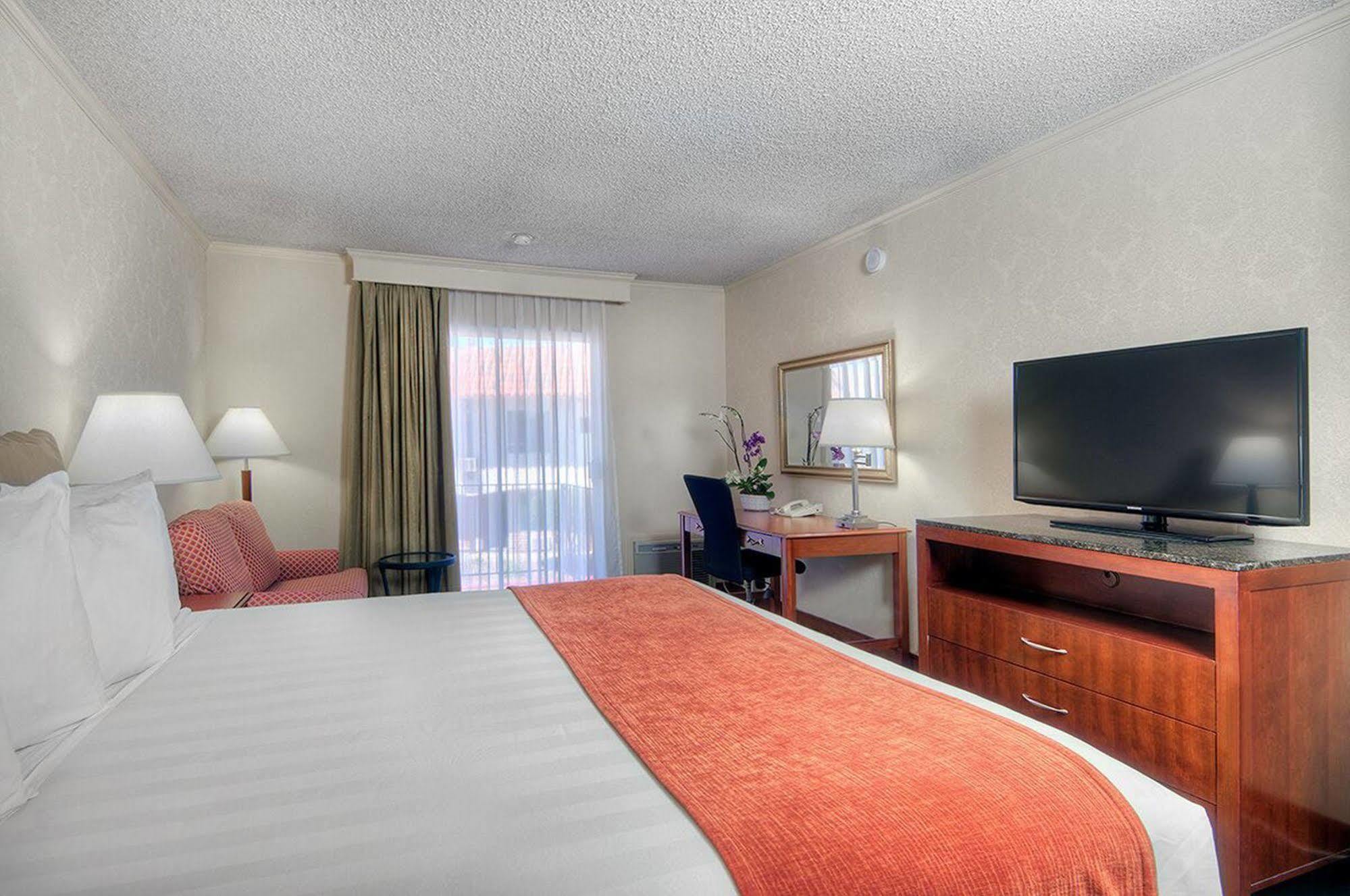 Los Prados Hotel San Mateo Extérieur photo